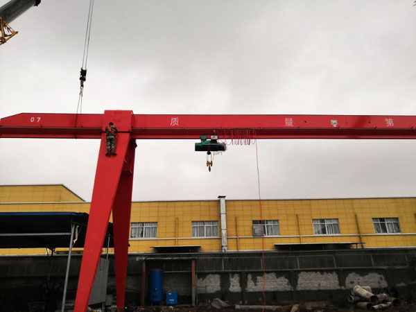 門(mén)式起重機(jī)